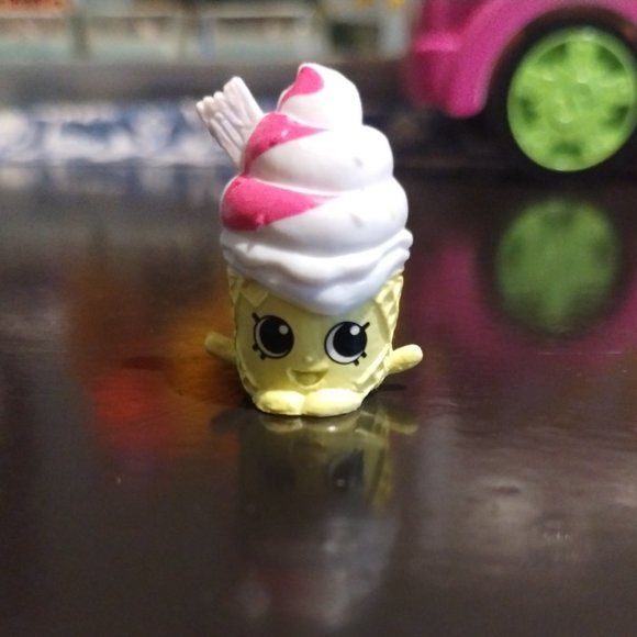 Ice Cream Shopkins set! - Picture 4 of 12